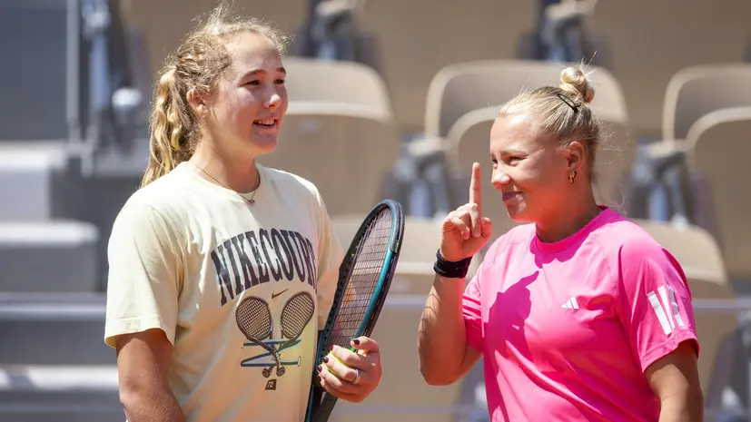 Парижский каток: Андреева и Шнайдер второй раз подряд вышли в полуфинал на турнире Большого шлема