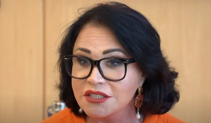 "Я не стеснялась": Бабкина не стала скрывать, чем зарабатывала в юности | Знают только избранные