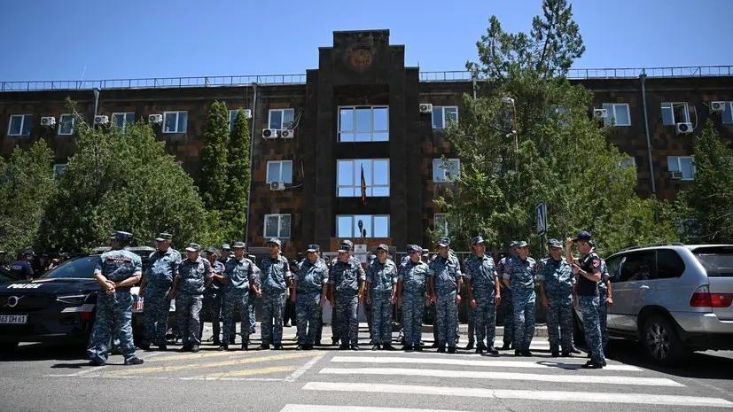 «Яркий пример политического преследования»: что известно о задержании бизнесмена Карапетяна в Армении