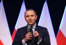 Юрий Светов предупреждает о кризисе в отношениях Польши и России при Навроцком yurij svetov preduprezhdaet o krizise v otnosheniyah polshi i rossii pri navroczkom-onlymainnews-ru-174895955800-0