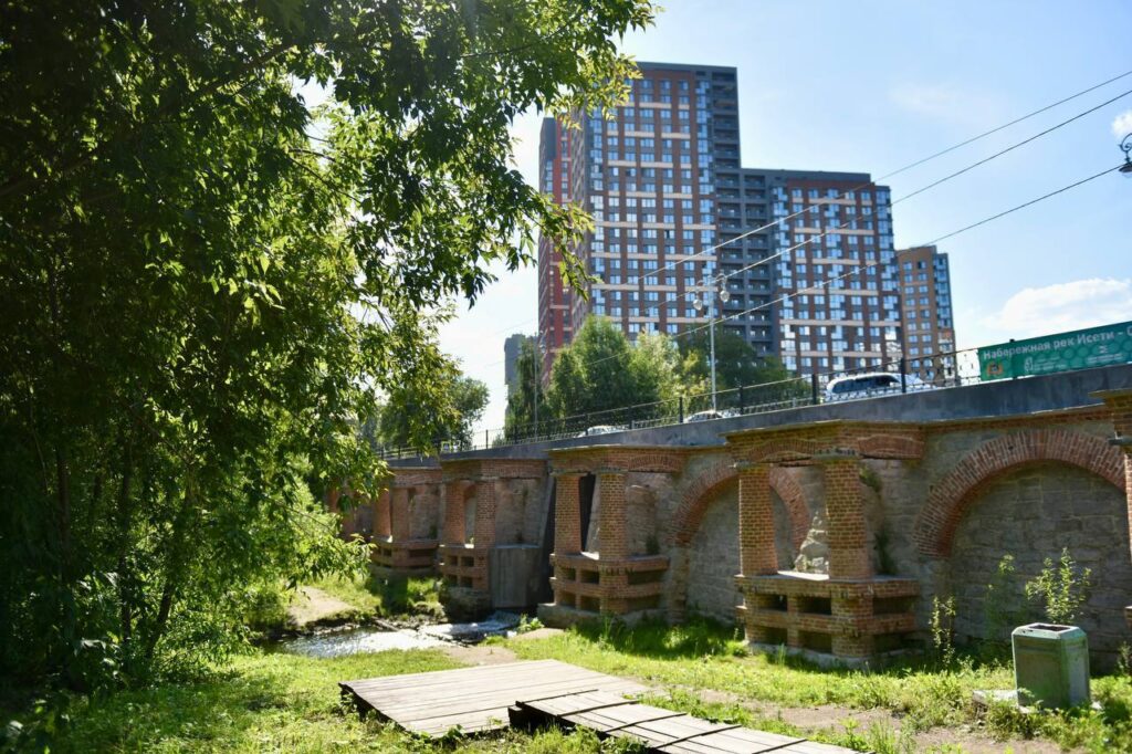 Денис Паслер предложил идеи по улучшению набережной