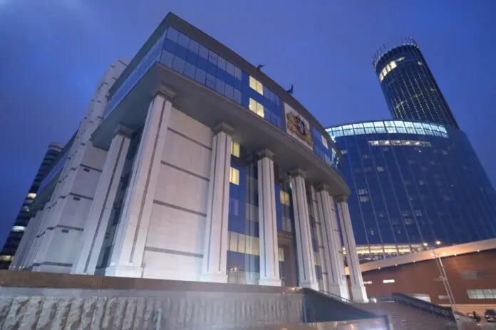 Людмила Бабушкина и Владимир Путин поздравили с Днем Военно-Морского Флота России-0