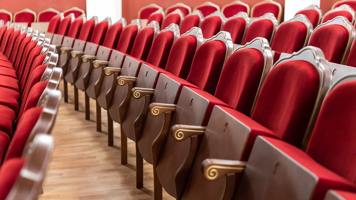 Стартовал прием заявок на вторую премию правительства Москвы в области частных театров «Арт-платформа»