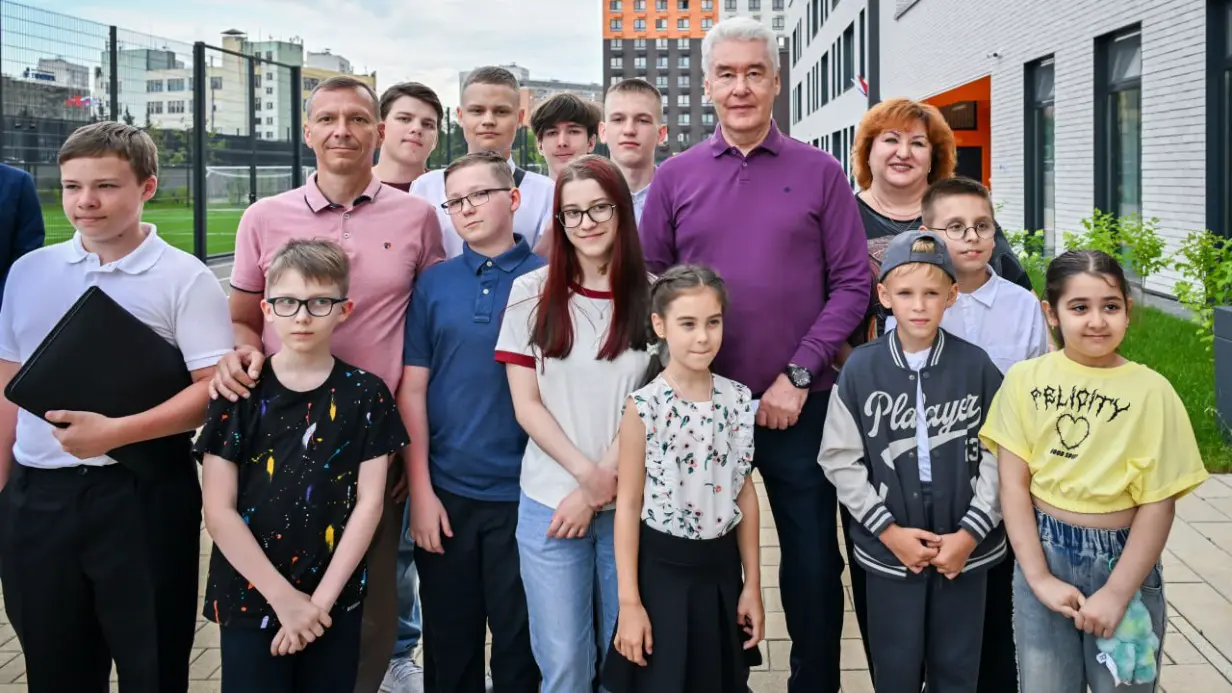 Собянин: К 1 сентября в Москве откроется более 30 новых школ и детских садов