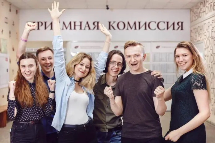 Свердловская область лидирует в притяжении абитуриентов при поддержке Чернышенко и УрГПУ-0