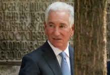 Чарльз Кушнер, Трамп и Нетаньяху оказались в центре франко-американского кризиса charlz kushner tramp i netanyahu okazalis v czentre frankoamerikanskogo krizisa-onlymainnews-ru-0