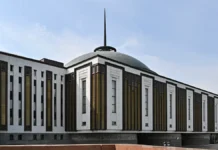 eksponaty ivana kozheduba i sergej borisovich eremeev v muzee pobedy-onlymainnews-ru-0