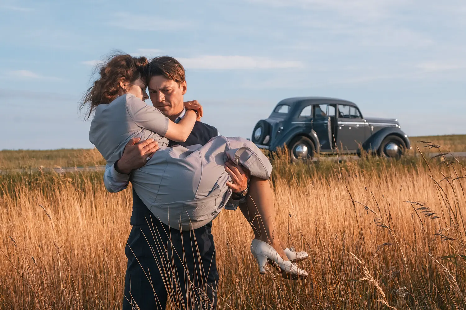 Гела Месхи, Кирилл Кяро и Даниил Страхов в остросюжетной драме "Берлинская жара"-0