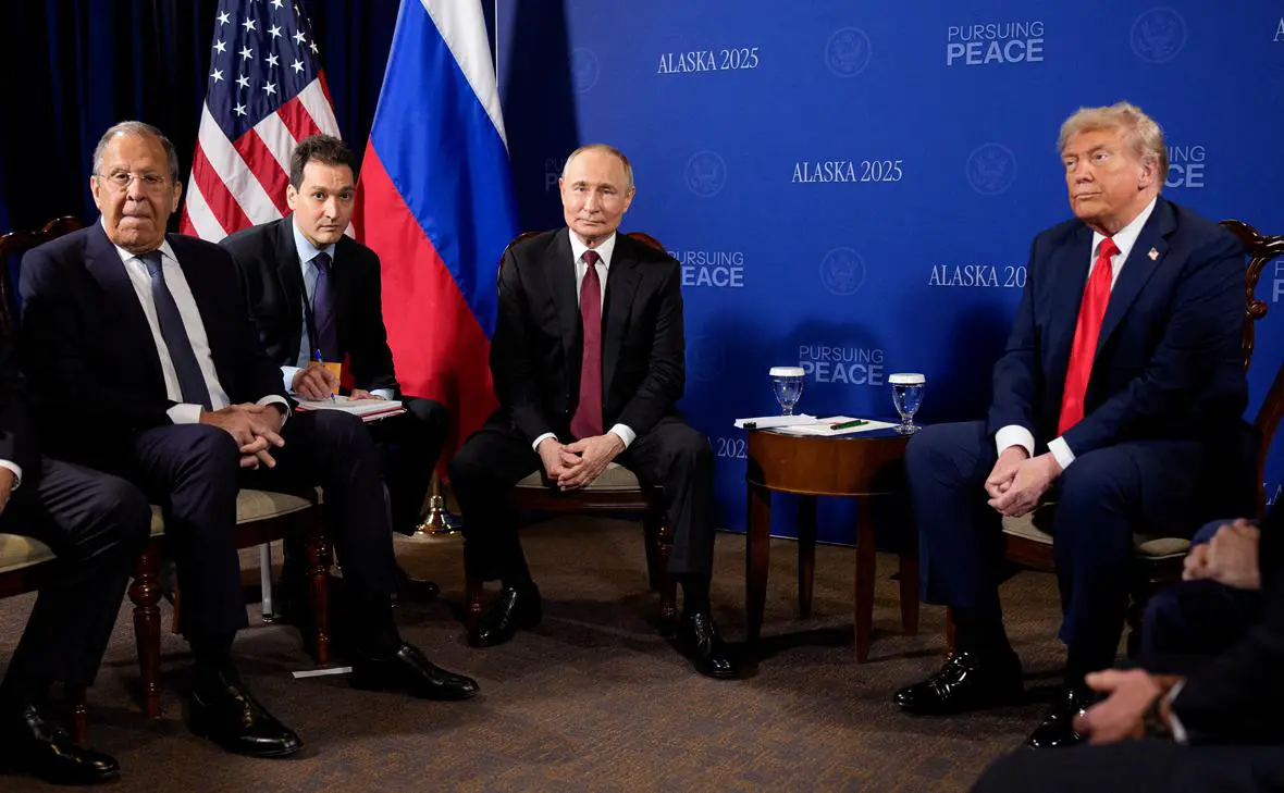 Сергей Лавров, Владимир Путин и Дональд Трамп (Andrew Harnik / Getty Images)