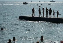 Мария Золотарёва и Сергей Щетинин подчеркнули значимость безопасного купания mariya zolotaryova i sergej shhetinin podcherknuli znachimost bezopasnogo kupaniya-onlymainnews-ru-0