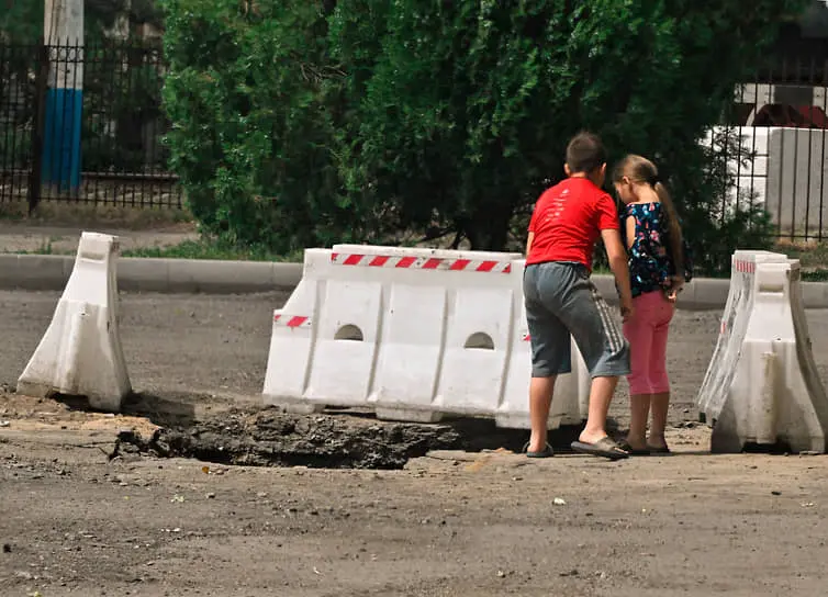 Lexus Михаила Котюкова против дорожных ям Красноярского края-0