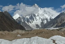 Наталья Наговицина на Пике Победы рассматривает надежды на успех natalya nagoviczina na pike pobedy rassmatrivaet nadezhdy na uspeh-onlymainnews-ru-0