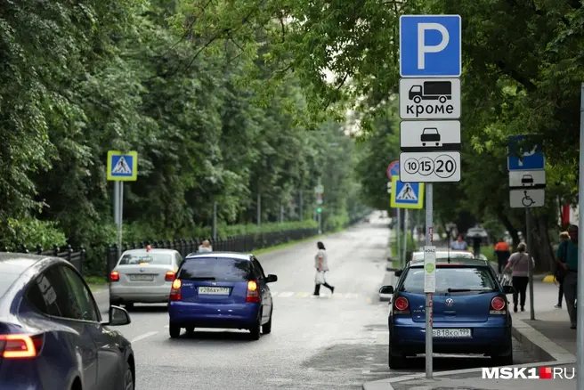 Для сравнения: в Москве за 150 рублей в час можно постоять, например, между Садовым и Третьим транспортным кольцами | Источник: Дмитрий Толстошеев / MSK1.RU