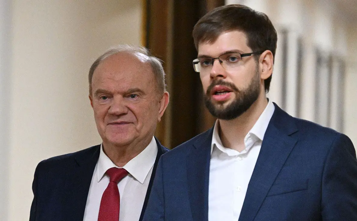 Геннадий Зюганов и его внук Михаил Зюганов (Владимир Федоренко / РИА Новости)