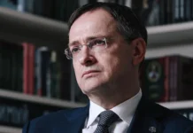 Владимир Мединский заявляет, что Киев замедляет обмен пленными с Россией vladimir medinskij zayavlyaet chto kiev zamedlyaet obmen plennymi s rossiej-onlymainnews-ru-0