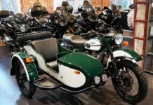 Владимир Путин вручил новый мотоцикл Урал жителю Аляски перед встречей с Дональдом Трампом vladimir putin vruchil novyj motoczikl ural zhitelyu alyaski pered vstrechej s donaldom trampom-onlymainnews-ru-0