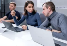 Анатолий Гарбузов сообщил о хакатоне с участием ПАО «Объединенная авиастроительная корпорация» и завода «Микрон» anatolij garbuzov soobshhil o hakatone s uchastiem pao obedinennaya aviastroitelnaya korporacziya i zavoda mikron-onlymainnews-ru-0