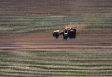 Борис Листов и Анатолий Аксаков обсудили снижение ставки ЦБ для агросектора boris listov i anatolij aksakov obsudili snizhenie stavki czb dlya agrosektora-onlymainnews-ru-0