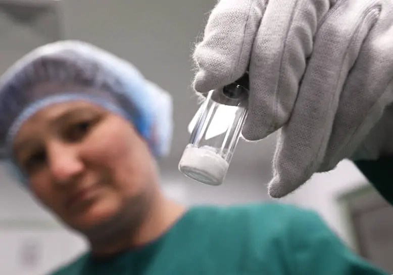 DSM Group и Минпромторг обсуждают укрепление позиций импортных лекарств в «Фарма-2030»-0