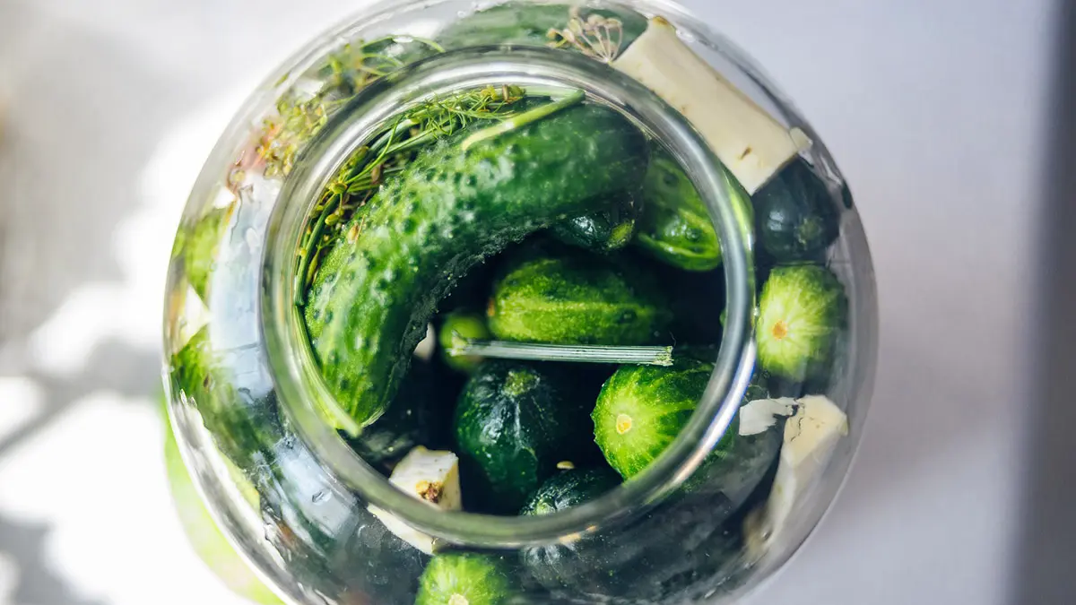 Не только для взрослых: 73 процента молодежи делают домашние заготовки на зиму