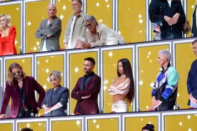 Внимательно следить за выступлениями участников, не отвлекаясь на Бьянку, смогли не все | Источник: пресс-служба телеканала «Россия 1»