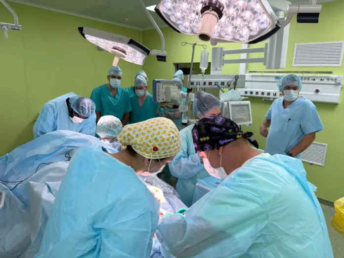 Достижения ГКБ №40 Екатеринбурга при поддержке Павла Ошуркова и Владимира Колотвинова-0