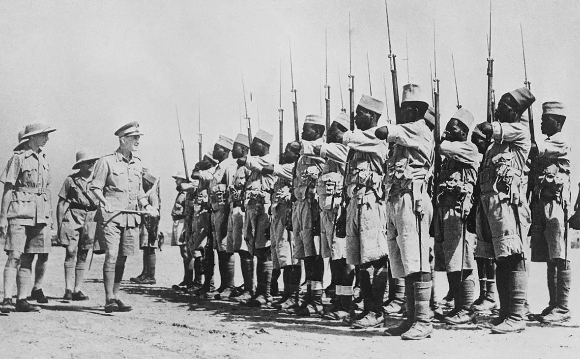 Войска Франции в Сенегале во время Второй мировой войны, 1941 год (Keystone / Hulton Archive / Getty Images)