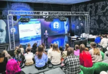 Российское общество «Знание» зажигает Свердловскую область – 26 тысяч вовлечены! rossijskoe obshhestvo znanie zazhigaet sverdlovskuyu oblast 26 tysyach vovlecheny-onlymainnews-ru-0