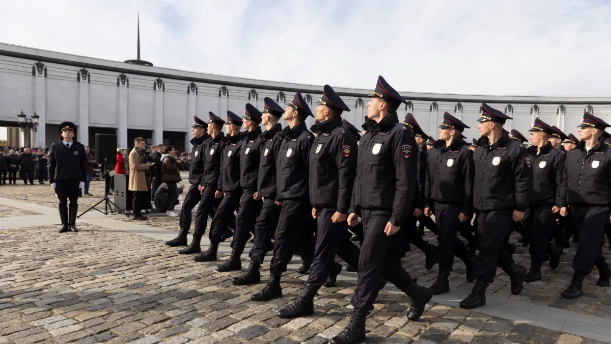Более тысячи первокурсников Московского университета МВД России имени В.Я. Кикотя приняли присягу у стен Музея Победы
