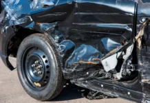 В Приморском крае произошла трагедия с Toyota Prius и автовозом v primorskom krae proizoshla tragediya s i avtovozom-onlymainnews-ru-0