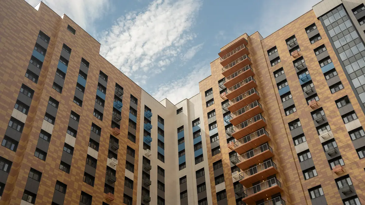 Владимир Ефимов: Около 15,8 тысячи москвичей оформили договоры на квартиры по реновации в ЮАО