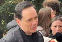 Александр Асташенок и Олег Верещагин поддержали Попова на фестивале «Алые паруса» aleksandr astashenok i oleg vereshhagin podderzhali popova na festivale alye parusa-onlymainnews-ru-0