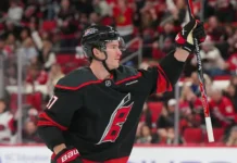 Блестящий дубль Андрея Свечникова привел Каролину к победе над Ванкувер Кэнакс! blestyashhij dubl andreya svechnikova privel karolinu k pobede nad vankuver kenaks-onlymainnews-ru-0