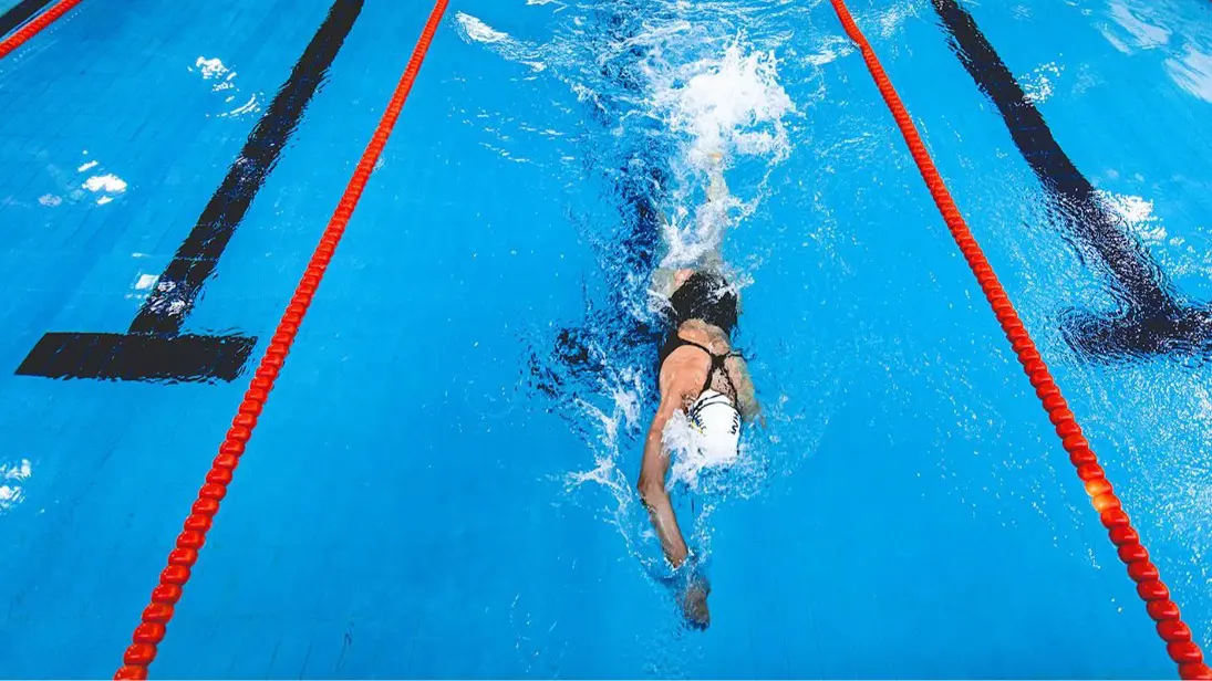 Бесплатные секции плавания и аквааэробики открыты для жителей столицы