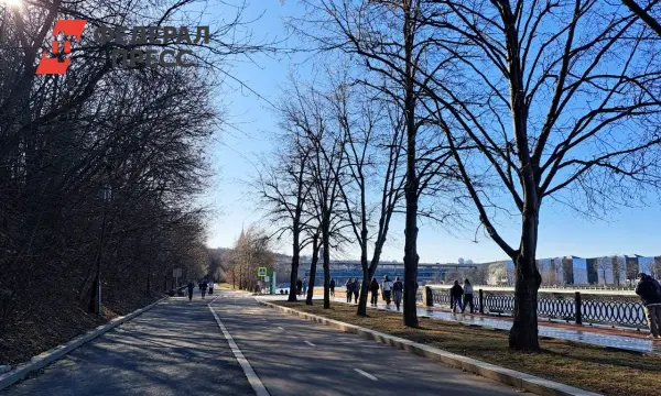 Фобос прогнозирует приход зимы, и москвичей ждет снежная перемена-0