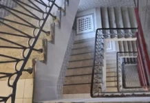 Как управляющая компания и ТСЖ обеспечивают чистоту в подъездах по Жилищному кодексу kak upravlyayushhaya kompaniya i tszh obespechivayut chistotu v podezdah po zhilishhnomu kodeksu-onlymainnews-ru-0