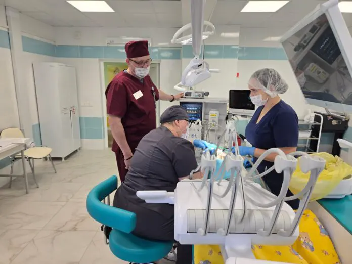 Комфортная стоматология в Первоуральске предлагает лечение детских зубов под наркозом-0