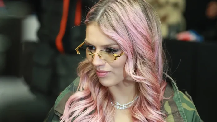 lyudmila chebotina garmoniziruet otnosheniya s kritikuyushhimi kollegami ilej reznikom-onlymainnews-ru-0