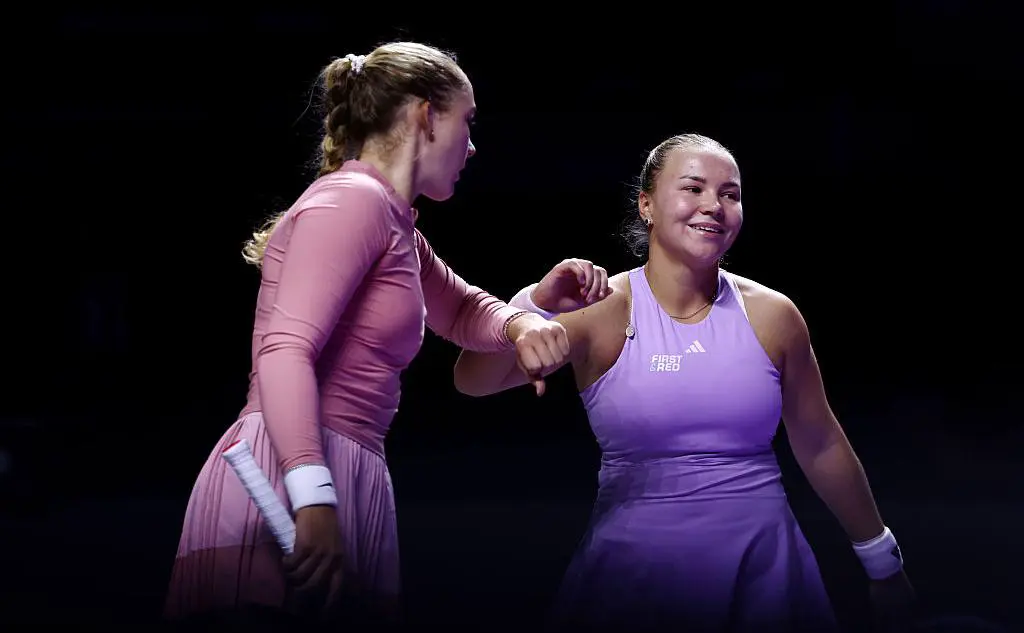 Мирра Андреева и Диана Шнайдер (Katelyn Mulcahy / Getty Images)