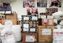 Молодежь Москвы и студенты-спасатели ВСКС доставили гуманитарный груз бойцам СВО в ЛНР molodezh moskvy i studentyspasateli vsks dostavili gumanitarnyj gruz bojczam svo v lnr-onlymainnews-ru-0