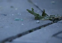 В Донецке беспилотник ВСУ врезался в высотное здание v doneczke bespilotnik vsu vrezalsya v vysotnoe zdanie-onlymainnews-ru-0