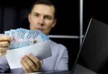 Ямало-Ненецкий автономный округ лидирует по зарплатам топ-менеджеров УрФО yamaloneneczkij avtonomnyj okrug lidiruet po zarplatam topmenedzherov urfo-onlymainnews-ru-0