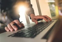 Юрий Гизатуллин обсуждает будущее рынка труда с hh.ru, UPS и Nestle в новых реалиях yurij gizatullin obsuzhdaet budushhee rynka truda s i v novyh realiyah-onlymainnews-ru-0