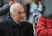 Левон Оганезов и вопросы наследства, квартир и памяти о музыканте levon oganezov i voprosy nasledstva kvartir i pamyati o muzykante-onlymainnews-ru-0