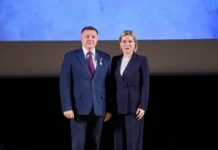 Сергей Радченко из Екатеринбургского ТЮЗа получил высшую награду Минкультуры РФ sergej radchenko iz ekaterinburgskogo tyuza poluchil vysshuyu nagradu minkultury rf-onlymainnews-ru-0