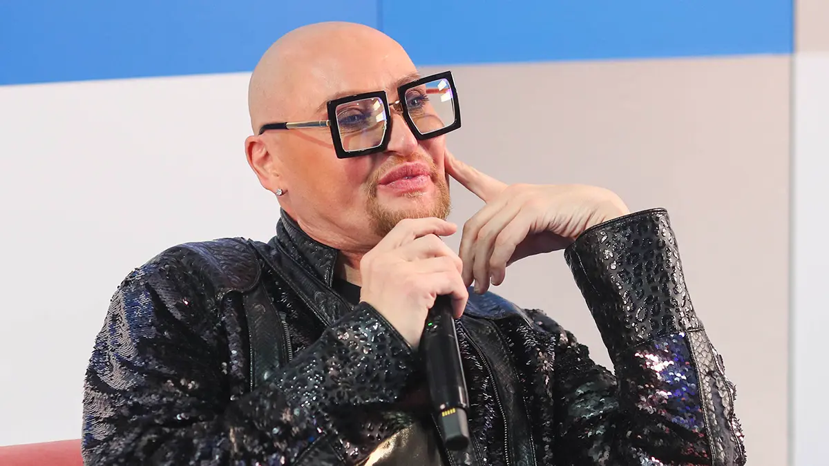 «Ненавижу людей с желтыми»: Шура собрался в девятый раз менять зубы