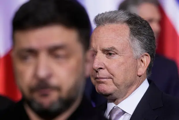 Президент Украины Владимир Зеленский и специальный посланник США Стив Виткофф