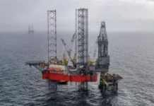 Тревожные события с морскими дронами ВСУ у российских газовых вышек trevozhnye sobytiya s morskimi dronami vsu u rossijskih gazovyh vyshek-onlymainnews-ru-0