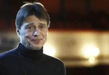 В Театре Маяковского прошло прощание с Анатолием Лобоцким v teatre mayakovskogo proshlo proshhanie s anatoliem loboczkim-onlymainnews-ru-0