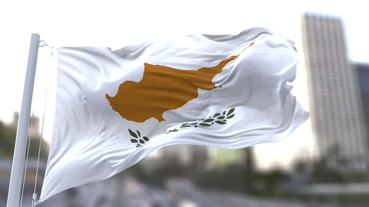 В Санкт-Петербурге и еще семи регионах РФ открылись визовые центры Кипра